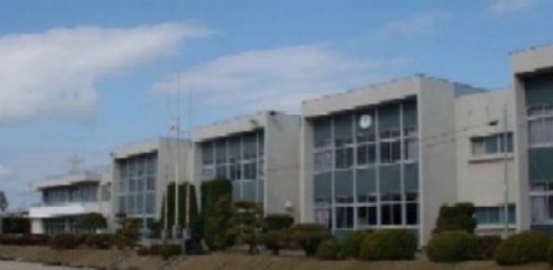 小川中学校の外観写真
